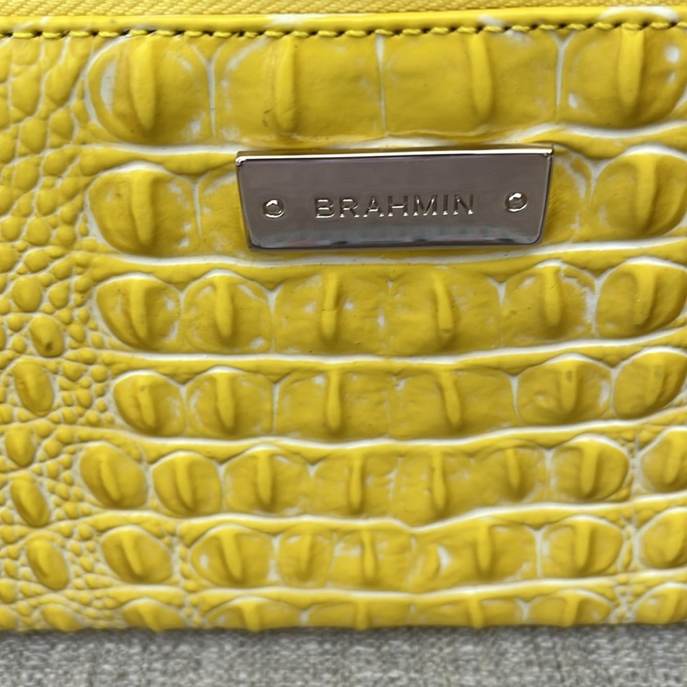 BRAHMIN | MILLIE WRISTLET - Picture 2 of 9